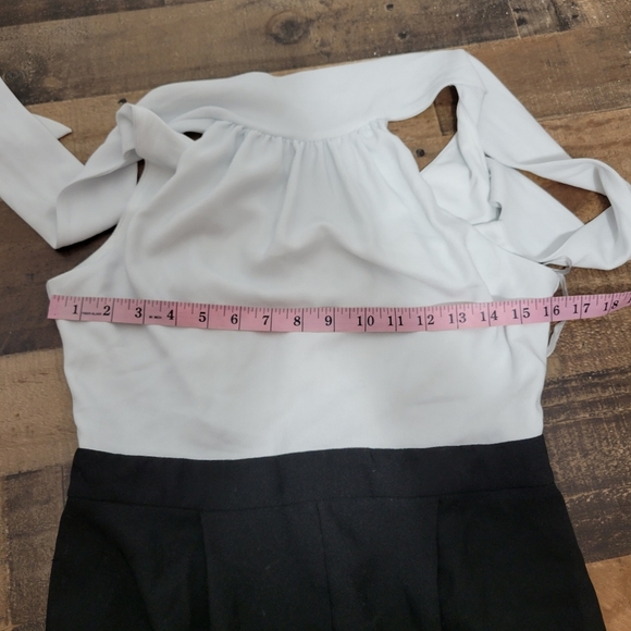 6 JW Jason Wu Black White Colorblock Halter Jumpsuit - Picture 4 of 7